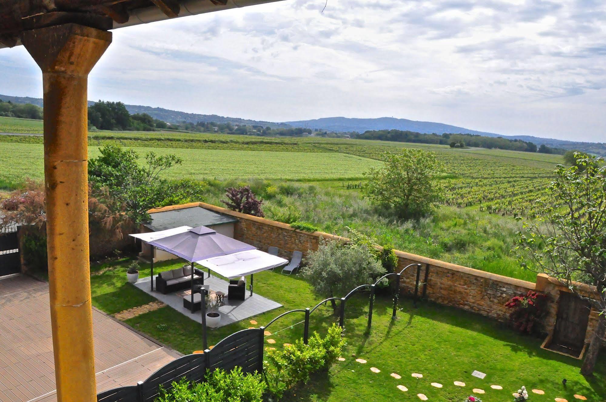Le Clos Du Cher En Beaujolais Saint-Germain-Nuelles Exteriör bild