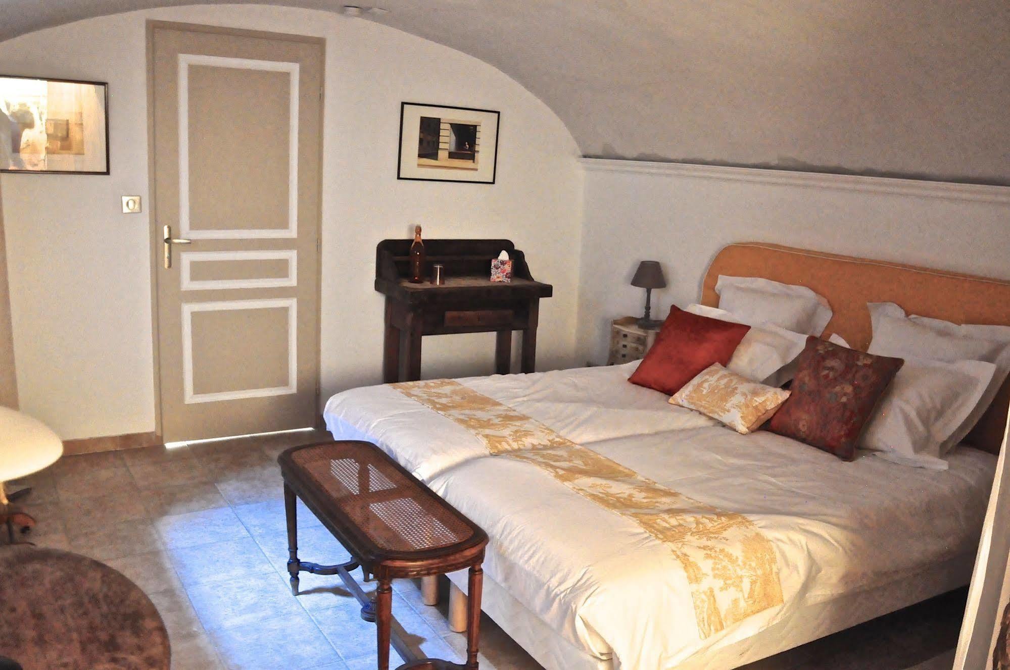 Le Clos Du Cher En Beaujolais Saint-Germain-Nuelles Exteriör bild