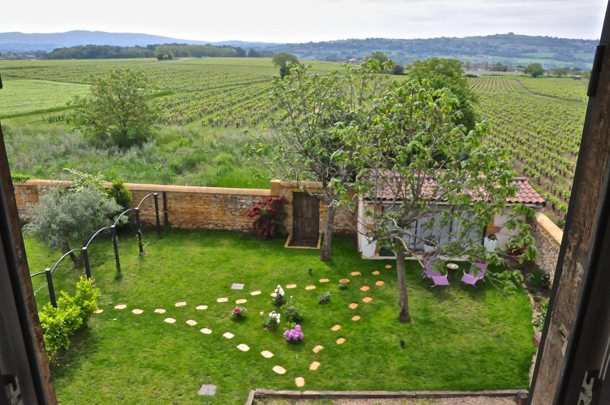 Le Clos Du Cher En Beaujolais Saint-Germain-Nuelles Exteriör bild